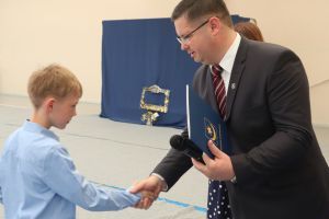 Uroczyste akademie kończące rok szkolny 2023/2024