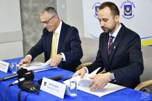 Podpisanie umowy na budowę CRS, 31.07.2024