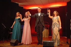 Koncert "Muzyczne barwy miłości" w DK Stryków - 2024