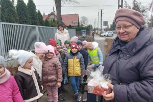 Herbatka dla seniora - Akcja Przedszkola Samorządowego w Strykowie 2024
