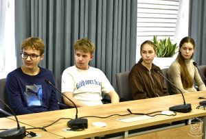 Praktyczna lekcja WOS-u w UM Stryków