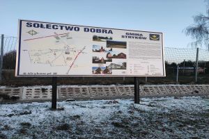 Tablica informacyjna w sołectwie Dobra