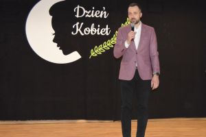 Koncert Krystyny Giżowskiej z okazji Dnia Kobiet 16 marca 2025 r. w DK Niesułków
