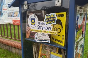 Dzień Książki i budki wędrującej książki w Gminie Stryków