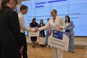 Szkoła Podstawowa w Niesułkowie została laureatem w ogólnopolskim konkursie „Szkoła Międzypokoleniowa”