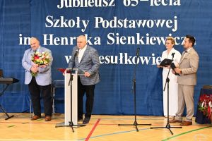 Jubileusz 65-lecia Szkoły Podstawowej w Niesułkowie