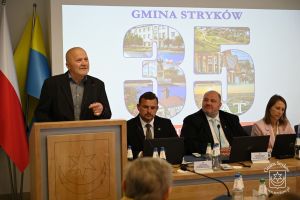 XVIII sesja RM w Strykowie - sesja jubileuszowa z okazji 35-lecia Samorządu
