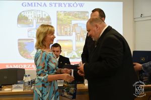 XVIII sesja RM w Strykowie - sesja jubileuszowa z okazji 35-lecia Samorządu