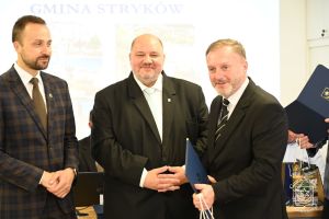 XVIII sesja RM w Strykowie - sesja jubileuszowa z okazji 35-lecia Samorządu