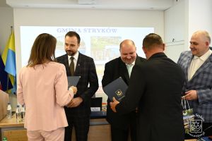 XVIII sesja RM w Strykowie - sesja jubileuszowa z okazji 35-lecia Samorządu