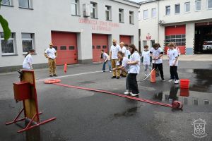 Gra terenowa "Razem Pomagamy"