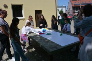 III Ogólnopolski Konkurs Plastyczny „Pojedynek na pędzle”, pod hasłem: „W kręgu lotów”