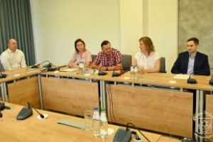 Podpisanie umowy na realizację projektów sołeckich dofinansowanych z budżetu Województwa Łódzkiego
