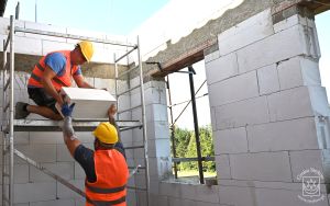 Rozbudowa świetlicy w Zelgoszczy, inwestycja w trakcie realizacji