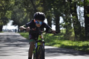 Kolarskie wyścigi w Bratoszrwicach 2025