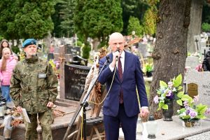 Odsłonięcie Tablicy Pamiątkowej na cmentarzu w Dobrej poświęconej Powstańcom Styczniowym