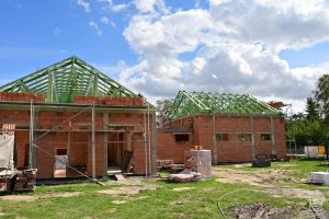 Budowa obiektu wielofunkcyjnego w Warszewicach, inwestycja w trakcie realizacji