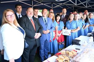 Koła Gospodyń Wiejskich i zespoły na Dożynkach Gminy Stryków w Swędowie 2025