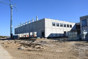 Budowa hali sportowej w ramach inwestycji Centrum Rozwoju Strykowa rok 2025