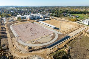 Zdjęcia z budowy Centrum Rozwoju Strykowa, październik 2025 - fot. Mirbud