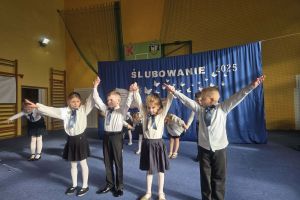 Ślubowanie pierwszoklasistów z SP Bratoszewice - rok szkolny 2025/2026