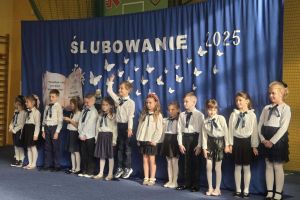 Ślubowanie pierwszoklasistów z SP Bratoszewice - rok szkolny 2025/2026