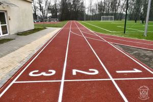 Zakończono przebudowę boiska szkolnego w Koźlu - 15.12.2025 r.
