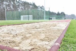 Zakończono przebudowę boiska szkolnego w Koźlu - 15.12.2025 r.
