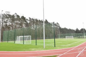 Zakończono przebudowę boiska szkolnego w Koźlu - 15.12.2025 r.