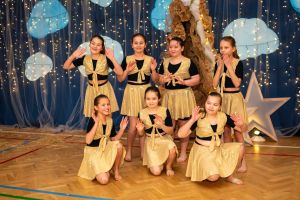 Wieczór Tysiąca Świateł w SP w Niesułkowie 2025