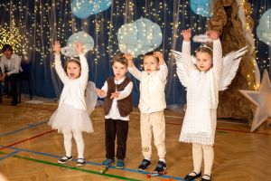 Wieczór Tysiąca Świateł w SP w Niesułkowie 2025