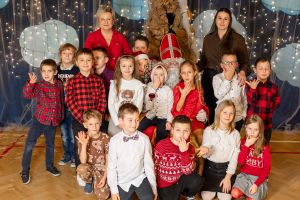 Wieczór Tysiąca Świateł w SP w Niesułkowie 2025