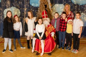 Wieczór Tysiąca Świateł w SP w Niesułkowie 2025