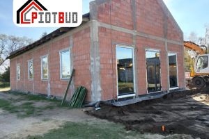 Budowa budynku wielofunkcyjnego w Warszewicach - zdjęcia z budowy, fot. PIOTBUD Sp. z o.o.