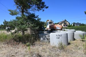 Budowa dróg wewnętrznych w Dobieszkowie, lipiec 2025