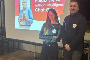 Zajęcia "Polub się z chatem GPT" w ramach Strykowskiej Akademii Seniora