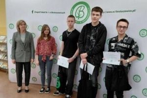 Konkurs Uchwyć Emocje w ZS nr 1 w Bratoszewicach