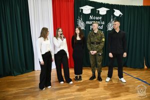 Zakończenie szkoły przez maturzystów w Zespole Szkół nr 1  Bratoszewicach