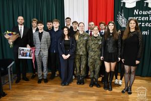 Zakończenie szkoły przez maturzystów w Zespole Szkół nr 1  Bratoszewicach