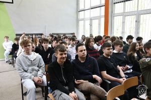 Zakończenie szkoły przez maturzystów w Zespole Szkół nr 1  Bratoszewicach