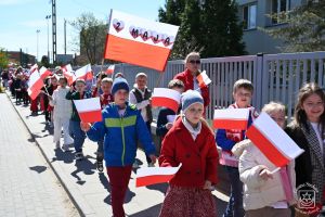 Pochód majowy SP nr 1 i SP nr 2 pod Pomnik Niepodległości -2026 r.