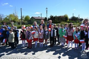 Pochód majowy SP nr 1 i SP nr 2 pod Pomnik Niepodległości -2026 r.