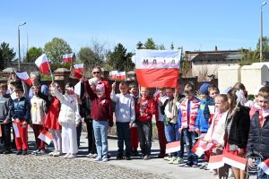 Pochód majowy SP nr 1 i SP nr 2 pod Pomnik Niepodległości -2026 r.