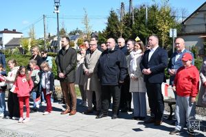 Pochód majowy SP nr 1 i SP nr 2 pod Pomnik Niepodległości -2026 r.