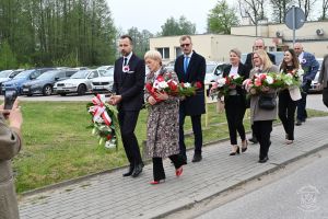 Odsłonięcie tablicy pamiątkowej w Niesułkowie - 08.05.2026 r. - galeria zdjęć