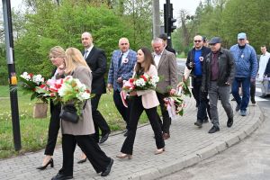 Odsłonięcie tablicy pamiątkowej w Niesułkowie - 08.05.2026 r. - galeria zdjęć