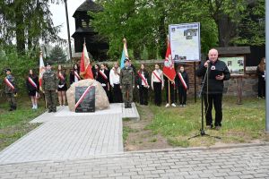Odsłonięcie tablicy pamiątkowej w Niesułkowie - 08.05.2026 r. - galeria zdjęć