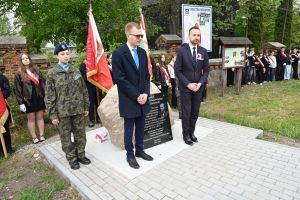 Odsłonięcie tablicy pamiątkowej w Niesułkowie - 08.05.2026 r. - galeria zdjęć