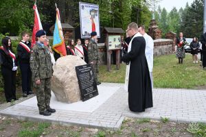 Odsłonięcie tablicy pamiątkowej w Niesułkowie - 08.05.2026 r. - galeria zdjęć