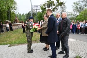 Odsłonięcie tablicy pamiątkowej w Niesułkowie - 08.05.2026 r. - galeria zdjęć